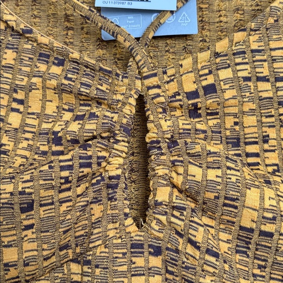 Ribbed Top - Picture 6 of 7